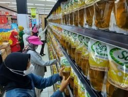 Terulang Kembali Panic Buying, Kali Ini Minyak Goreng Yang Diburu