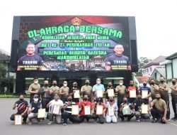 Penerangan Kodiklat Syukuran, Para Awak Media Di Kasih Penghargaan