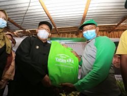 Yana Mulyana Berkunjung Ke Tempat Wisata Edukasi Warung Kebon Cipadung Kulon