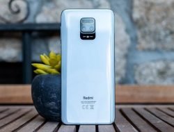 4 HP Xiaomi Harga 3 Jutaan Terbaik 2022 dan Spesifikasi Lengkap