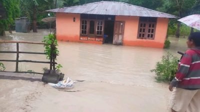 14 Rumah Warga Terendam Banjir di Desa Oebobo Kecamatan Batu Putih
