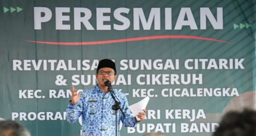 100 hari kerja