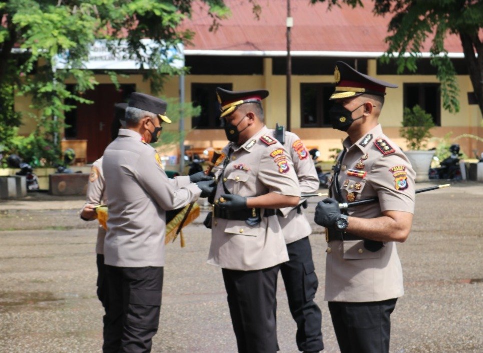Sertijab 11 Kapolres, Kapolda NTT: Beri Warna Baru dan Terobosan Kreatif dalam Harkamtibmas