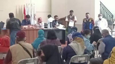 Pembagian Kartu BPNT di Desa Cinunuk