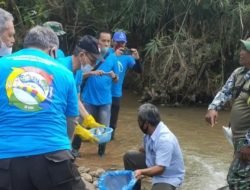 Peringati Hari Air Sedunia 2022, PT. Indorama Inisiasi Gerakan Bersih-Bersih Sungai Cikembang