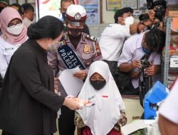 Puan: Permudah Masyarakat Mudik dengan Percepat Vaksinasi Covid-19