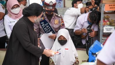 Puan: Permudah Masyarakat Mudik dengan Percepat Vaksinasi Covid-19