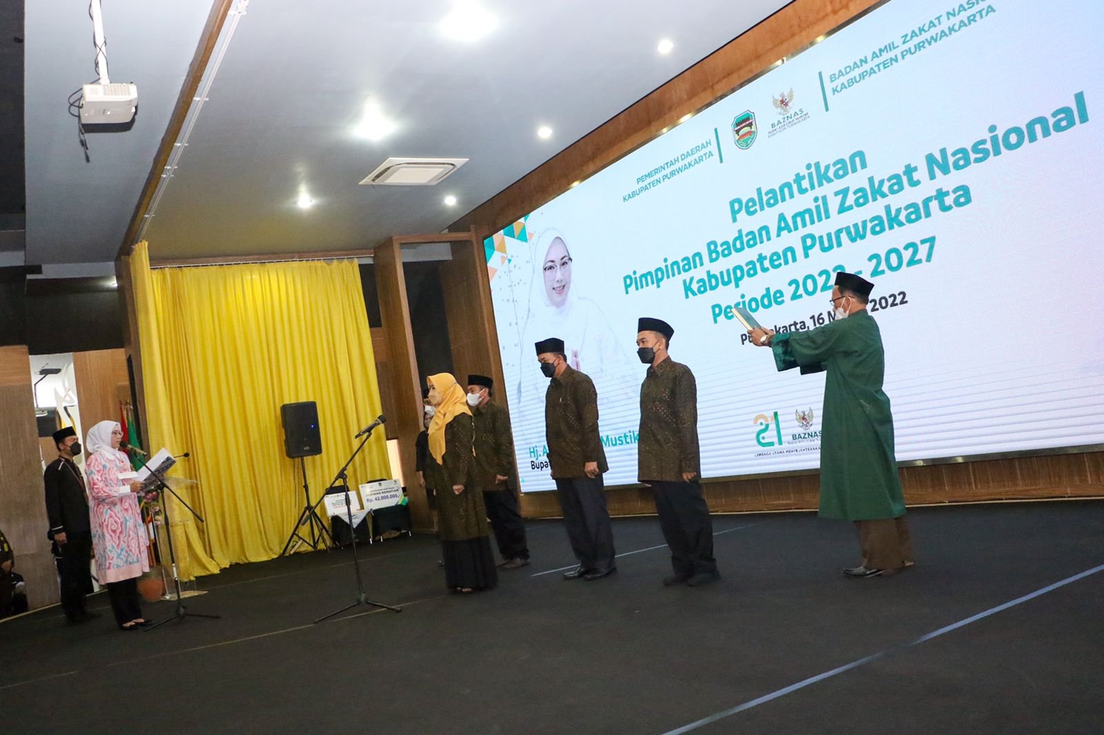 Lima Pimpinan Baznas Purwakarta dikukuhkan Bupati