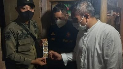 Barang Bukti Berupa Kontrasepsi di temukan di lokasi bedeng