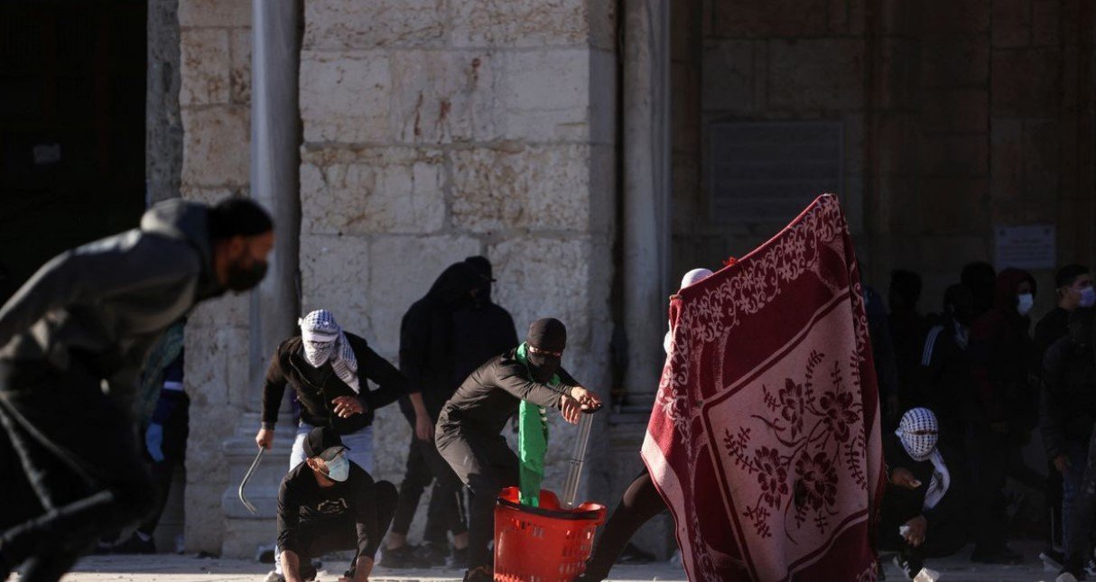 Bentrokan Terjadi di Komplek Masjid Al Aqsa, Setidaknya 152 Orang Terluka