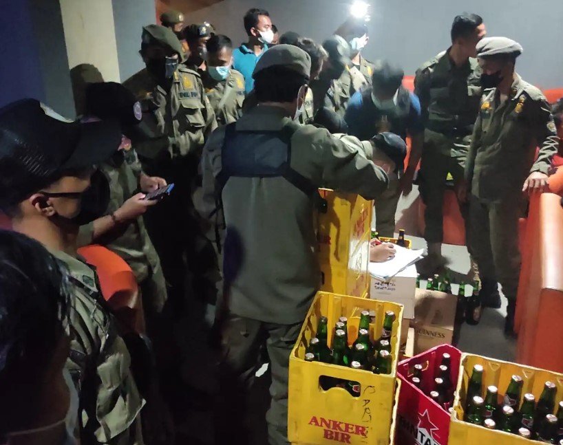 Buka Saat Ramadan, Satpol PP Tangsel Tindak Tegas Tempat Hiburan Malam