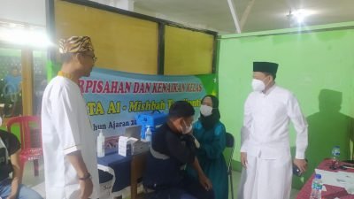 Gerebek Vaksin dan Tarawih Keliling di Tegalmunjul Purwakarta, Masyarakat Antusias Divaksin