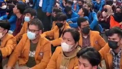 Gabungan Mahasiswa Jabar Kawal Tuntutan Hingga DPR RI