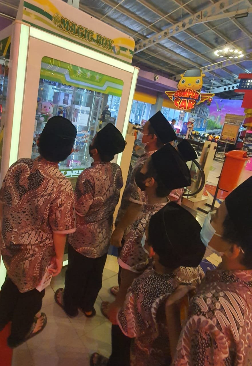 Sobat Puan Indonesia (SOPANESIA) Berbagi Dengan Anak Panti  Asuhan Mizan Amanah Cilandak