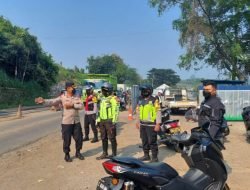 Kapolres Sumedang Beserta Rombongan Mengecek Sejumlah Titik Jalur Mudik