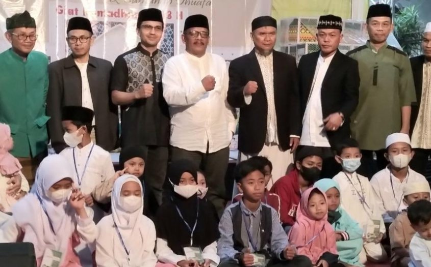 Wabup Bandung Hadiri Kegiatan Santunan Anak Yatim di Masjid At-Taqwa