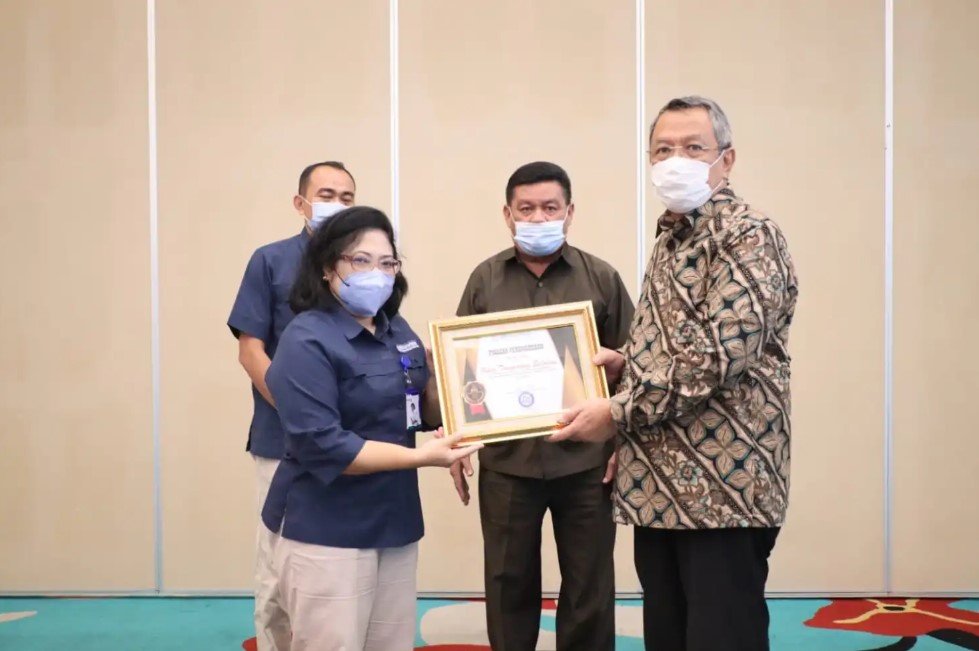 Raih Predikat UHC, Tangsel Dapat Penghargaan dari BPJS Kesehatan