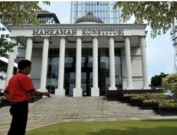 Mahkamah Konstitusi Penjaga Tirani