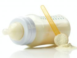 Apakah Benar Susu Formula Bikin Bayi Cepat Gemuk?