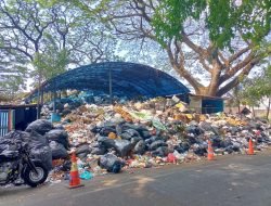Akibat Tumpukan Sampah Wajar kalau Warga Bandung Tuntut Pemerintah