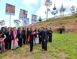 Demokrasi Mati, Teatrikal Masyarakat Pasundan Luapkan Kekecewaan dan Keprihatinan Kepada Oknum Bangsa