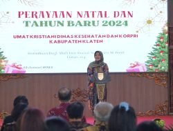 Bupati Dorong Pembangunan SDM Berbasis Rohani di Perayaan Natal dan Tahun Baru Dinkes Klaten