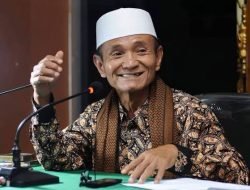 Buya Syakur : Ulama dengan Rekam Jejak Pendidikan yang tidak Sembarangan