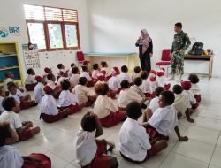 Satgas Yonif 122/TS Dan BPMP Papua Laksanakan Literasi Bersama Siswa SD Negeri Mosso