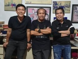 “Bang Nofel Traktir Dong!” Berbagi Ceria Bersama Pemulung dan Janda Lanjut Usia