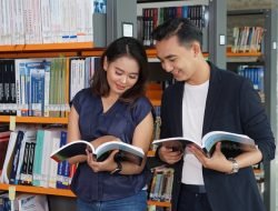Prestise dan Profesional, Ini Manfaat Punya Gelar Doktoral (S3)