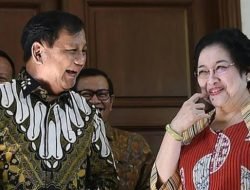 Haidar Alwi: Pertemuan Megawati-Prabowo Tidak Bermanfaat